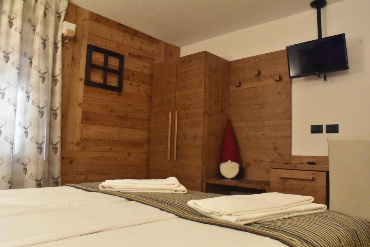 Edelweiss Hotel Champoluc Esterno foto