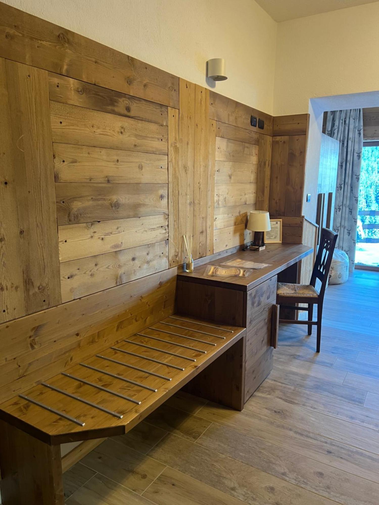 Edelweiss Hotel Champoluc Esterno foto